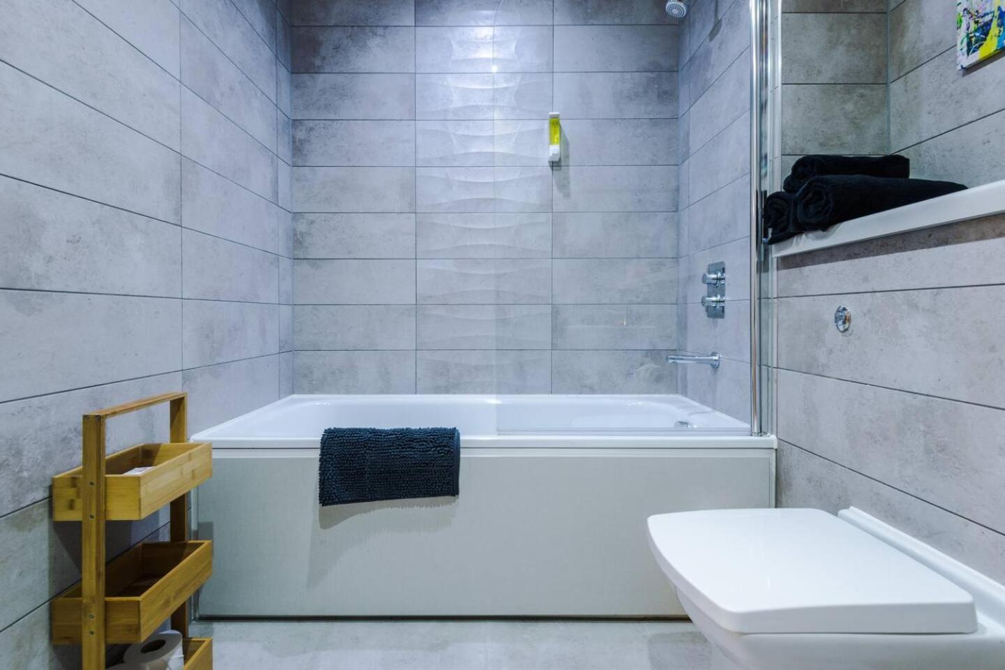 High Reviewed 1-Bed With Parking Central Location Liverpool Exteriér fotografie